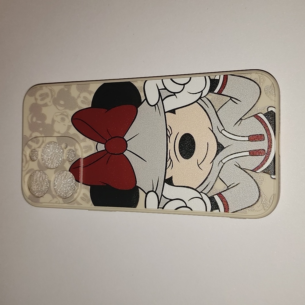 Brand new Apple IPhone 15 Pro Max Disney Minnie Mouse Silicone Phone case